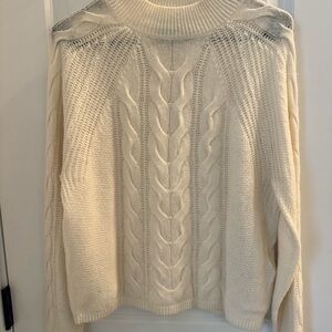 Vineyard Vines Cream Thin Cable Knit Sweater worn once
